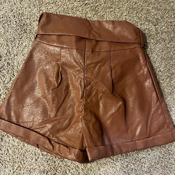 FAUX Leather Shorts - Picture 4 of 4